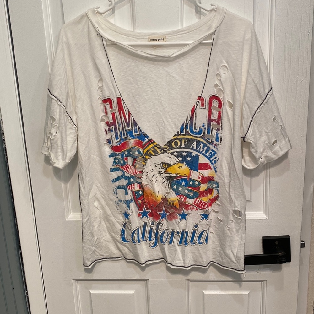 Holed tshirt